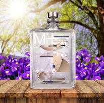 Molecule 01 + Iris Escentric Molecules