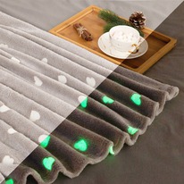 ���� �� �����-����� ���������� � ������� Love � ���������� �����