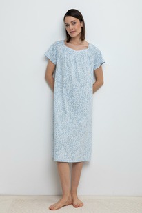 Very Neat    10028/, 