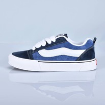  Vans  5990