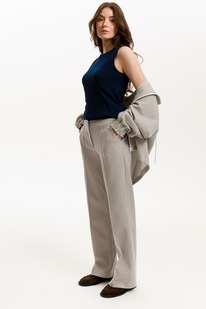 09.04  Very Neat ����� ��� ��� 4100/������������� ������,3� ��������