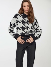 15.05 CONTE ELEGANT ������� �������� CONTE LDK 307 Oversize-������� c ����������