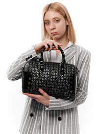 15.06 LACCOMA ����� WJD6044-����������� ��� ���� ������